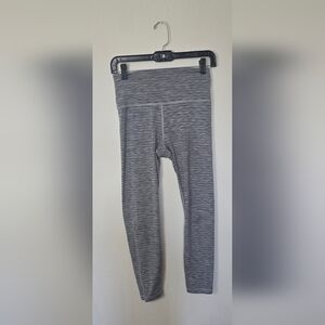 Athleta Transcend Textured 7/8 Activewear Yoga Athleisure Leggings Gray Size M